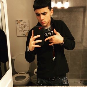 Meet your Posher, Eduardo